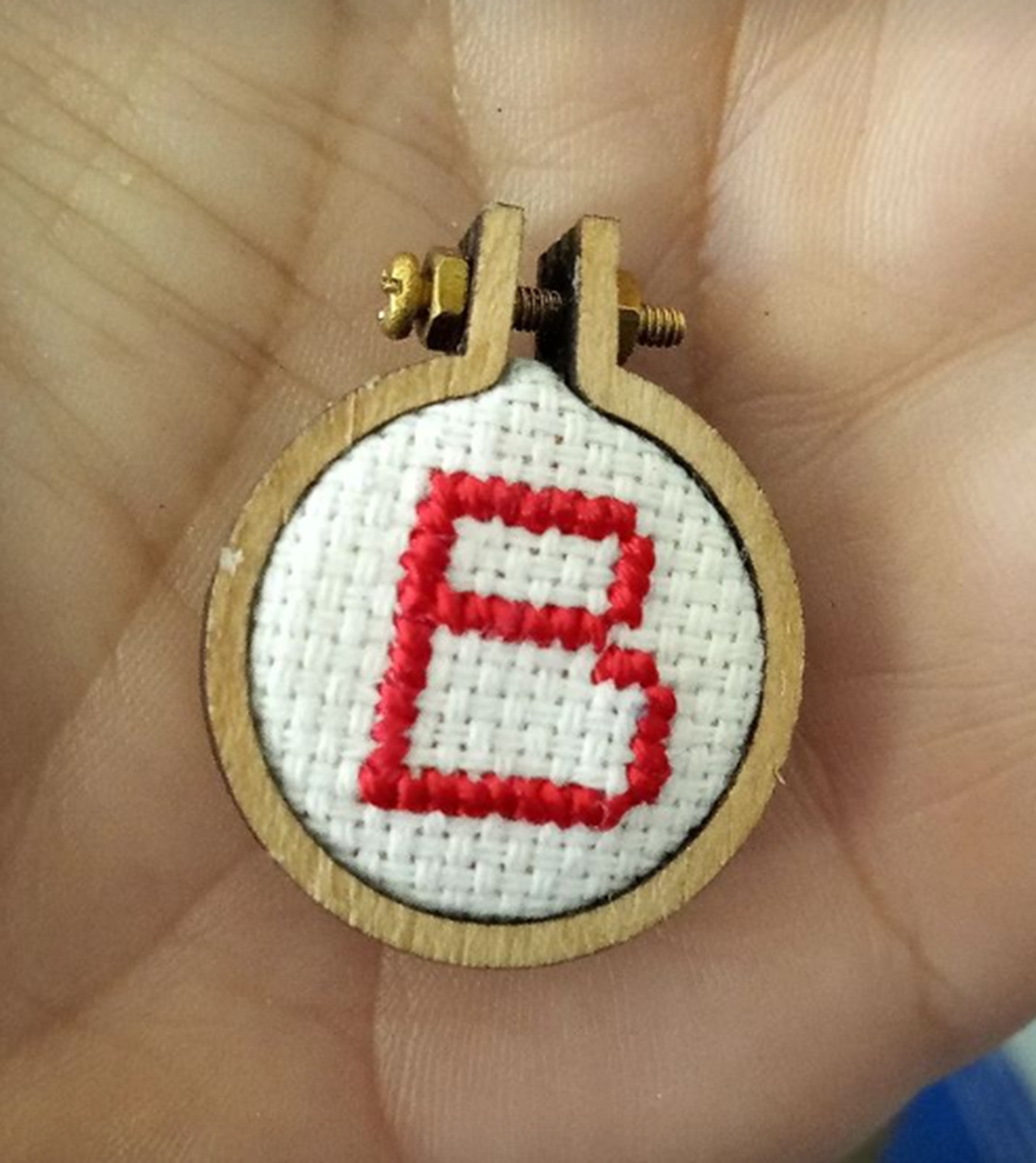 Second letter in teeny tiny embroidery hoops Second letter in teeny tiny embroidery hoops