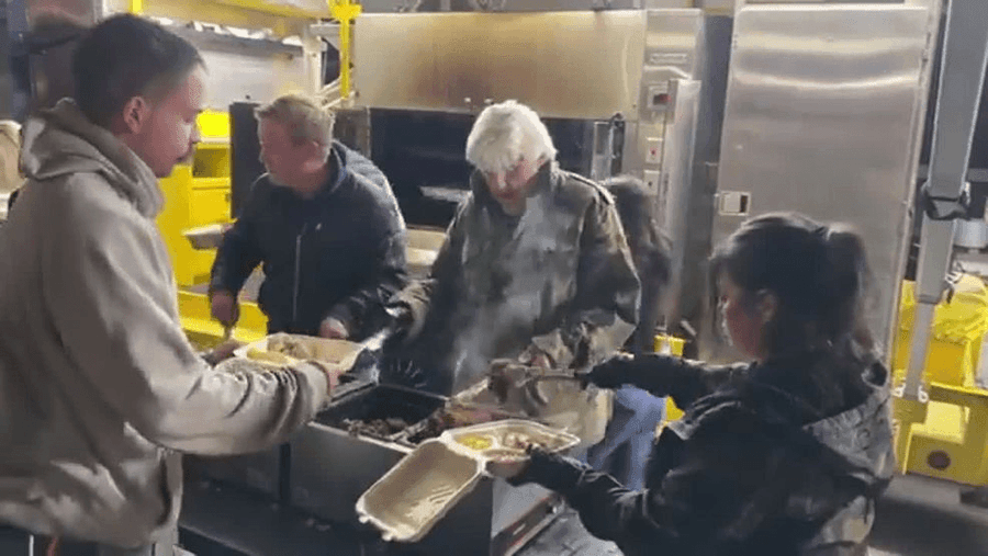 Former Tonight Show host Jay Leno serving meals to first responders in California.