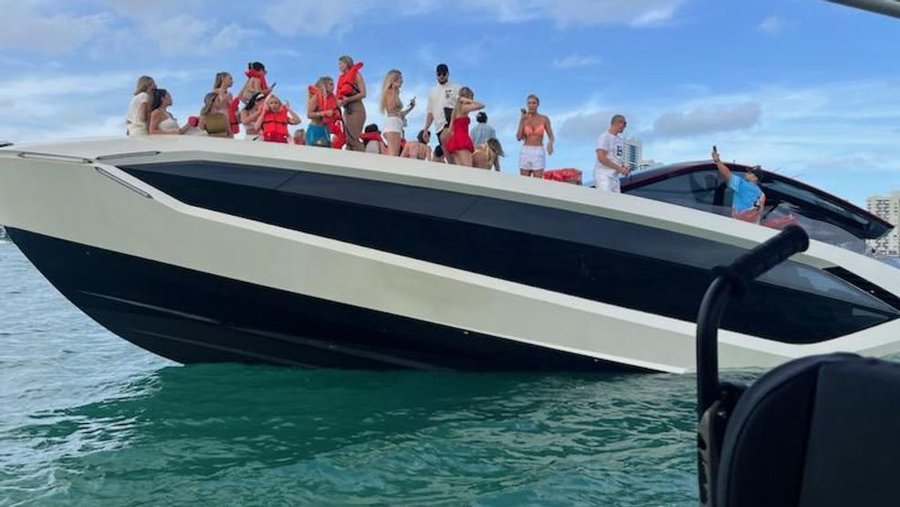 USCG rescue of a boat in Miami Florida, 