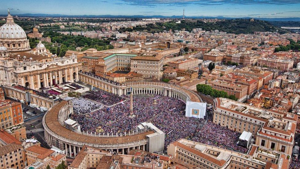Photo showing the St. Peters Square in Vatican City. Source: The BBC