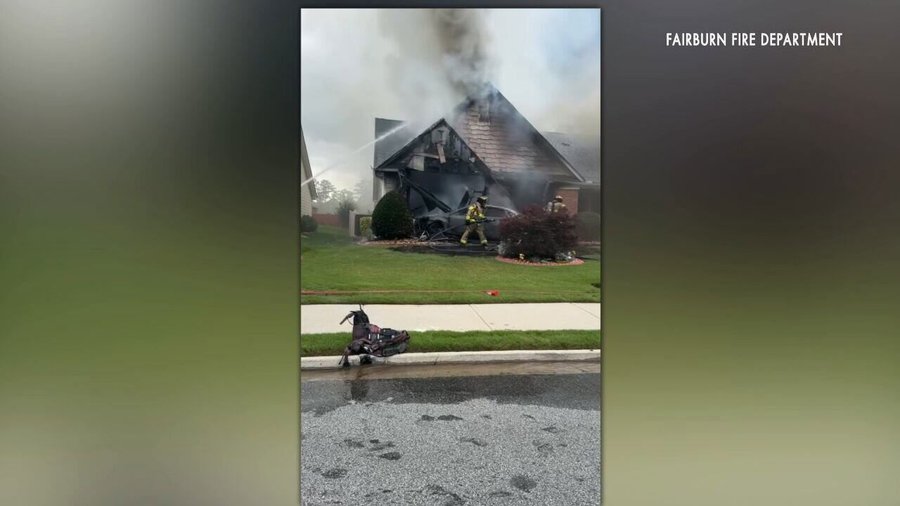 Union City Georgia man saves the life of a female driver who was in an auto accident 