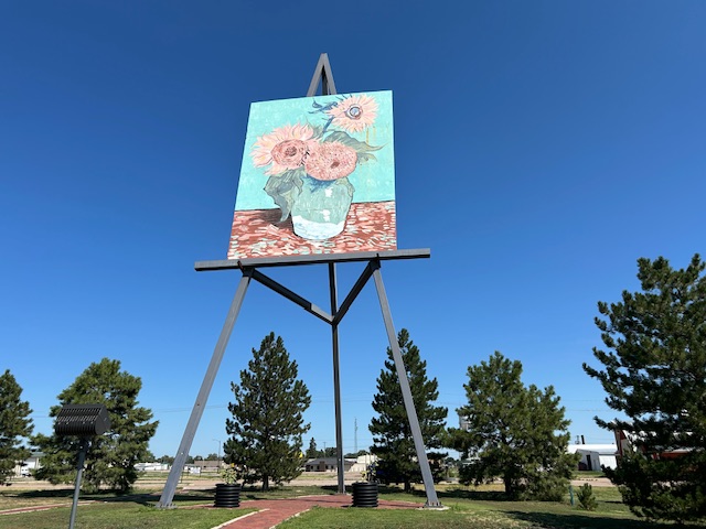 Goodland, Kansas Giant Easel. Photo taken by and the property of FourWalls Goodland, Kansas Giant Easel. Photo taken by and the property of FourWalls