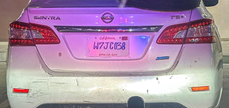 Fake license plate auto in California 