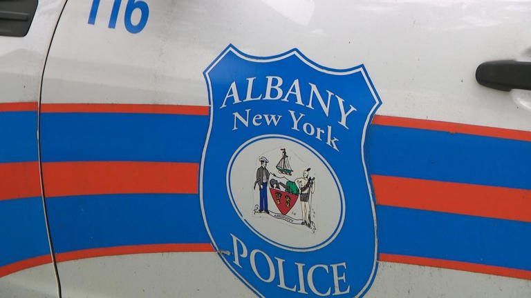 Police car of the Albany Police Department 
