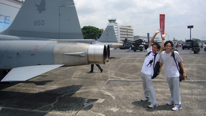 blown by a big plane! - blown by a fighter! really strong!