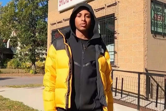 Minnesota resident Ebro Ahmed saves the lives of 20 passengers aboard a bus. Minnesota resident Ebro Ahmed saves the lives of 20 passengers aboard a bus.