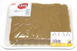 Dotorimuk - A package of prepared dotorimuk-Korean acorn jelly. Advertising photo from http://e-powermart.com/product/productdetail.html?big=veg&md=3&sm=&pCode=002949