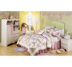 a girl's dream bedroom - this is the kind of bedroom that one day i'd build for my little grl.