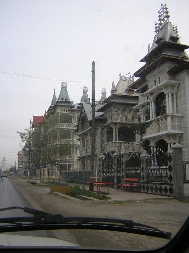 Gipsy palace 3 - A gipsy palace from Buzescu, one of the greatest gypsy pallace village in Romania