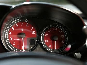 Ferrari Speedo meter - Zooom....