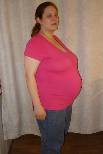 Me Pregnant - This is picture of my chubby booty at about 8 months preggo with my third.