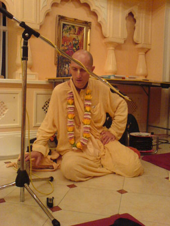 About for class - Maharaj About to give class in Chicago (home address)