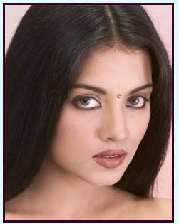 Miss Famina Universe 2001 - Miss Famina Universe 2001