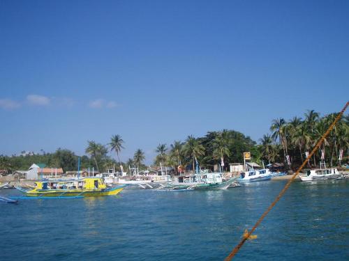 Boracay Beach - Who wants to go there?