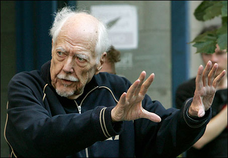 Robert Altman - Oscar winner Meryl Streep, who stars in Altman's latest movie, A Prairie Home Companion, said he had given no clue of his ailing health when they spoke recently.  'Bob's restless spirit has moved on,' Streep said. 'I have to say, when I spoke with him last week, he seemed impatient for the future.  'He still had the generous, optimistic appetite for the next thing, and we planned the next film laughing in anticipation of the laughs we'd have.  'What a gent, what a guy, what a great heart.' Richard Gere, the lead in 2000's Dr T and the Women, called the director unprecedented, hailing his ability to capture the ever-changing face of contemporary America. 'There's no one I'm prouder to have worked with,' Gere said.  'He was an ecstatic . . . a magician . . . a conjurer . . . a mischievous boy. Perhaps unprecedented.  'He understood and could express that uniquely American shape-shifting goofiness more than anyone.'  Sophia Loren, who worked with Altman in his 1994 fashion industry satire Pret-a-Porter, said cinema