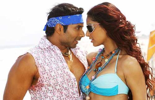 Dipasa in dhoom 2 with abishek. - its will release on friday...it will the world and bollywood...go top movie of the month and ash is cant define in a single sentence..and bipasa too. they will rock the city.