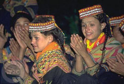 kalash girls - this is the tradition of kalash.