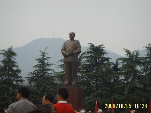 president  of china    mao  zedong  - This picture photographs in chinese Changsha.Here is Mao Zedong's former dwelling.Here has from the world each place person visit.  Asked you understand Mao Zedong?
