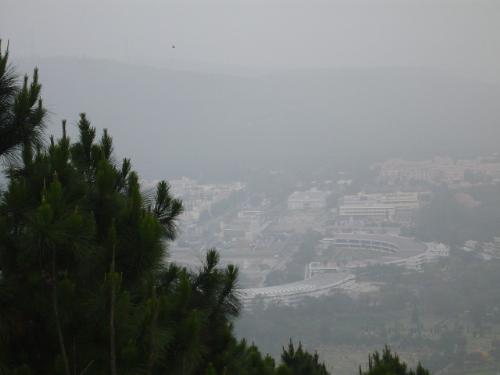 This is Tirumala Township - You can see a lot of buildings, most of which are choultries and Q complexes. There are 2 Q omplexes which can accomodate approximately 1 lac people.