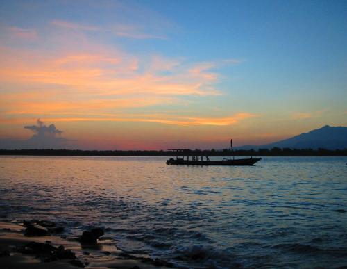 Sunrise on Gili Trawangan - Sunrise on Gili Trawangan