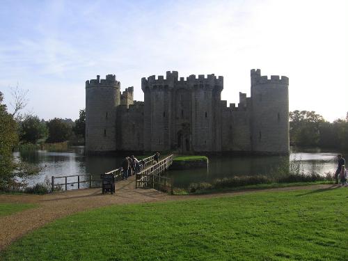 castle - Name:   	 bodiam_castle2.jpg Photographer: 	 David Wagner Caption: 	 Bodiam Castle Location: 	 Bodiam, UK Date Taken: 	 11/13/2006