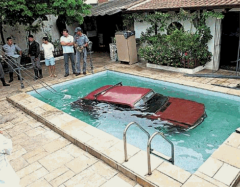 There is WATER in this Carburator................. - Car in the pool