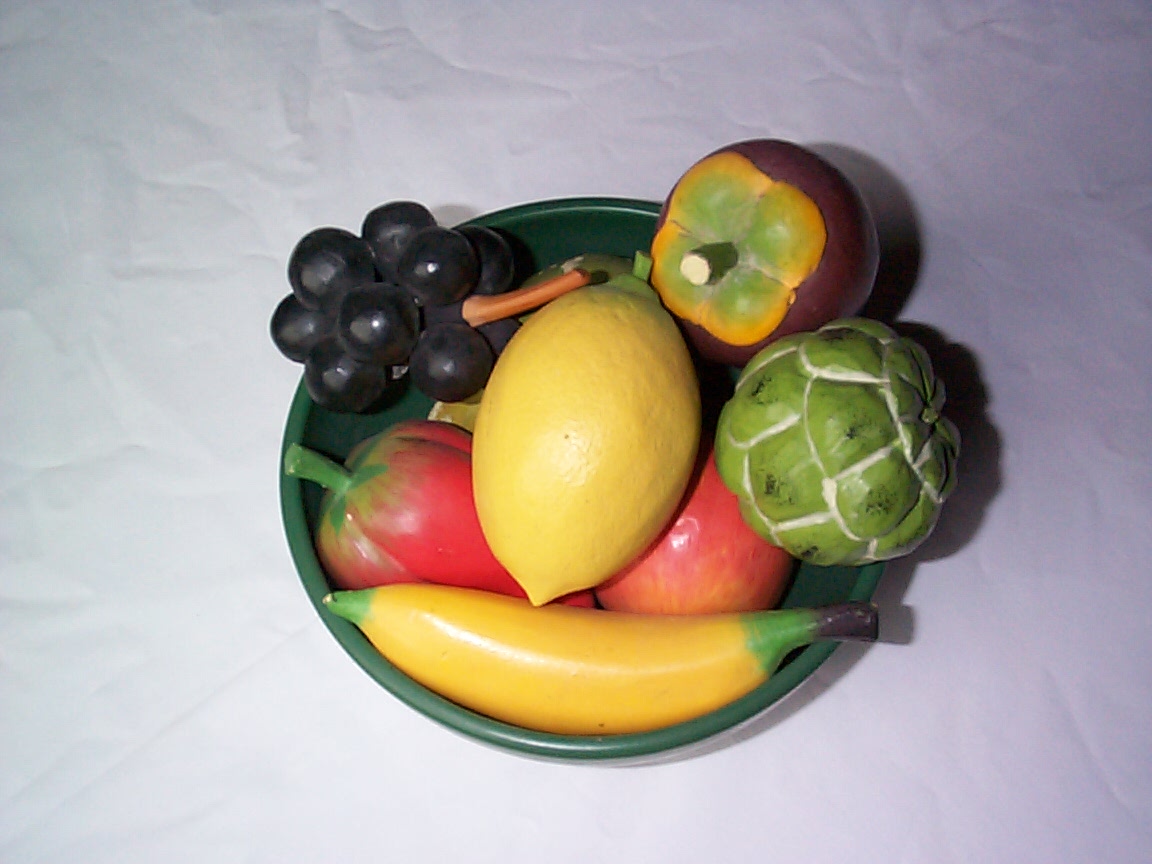 fuits [not real:(  ] - Increasing consumption of fruit and vegetables can significantly reduce the risk of many chronic diseases.It has been estimated that eating at least 5 portions of a variety of fruit and vegetables a day could reduce the risk of deaths from chronic diseases such as heart disease, stroke, and cancer by up to 20.this would serve as a reminder for the same