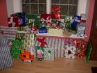 look at all of them presents - so many