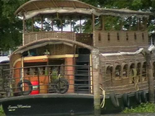 House Boat - This is tourist House Boat in Kochi-'Queen of Arabia', Ernakulam...