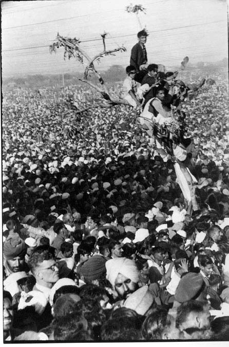 A rare collection - A rare image of the croud on Mahatma Ghandhi's funeral
