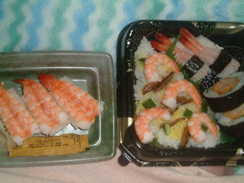 shrimp sushi - well again cheap supermarket sushi here in japan about$3 worth lol love sushi