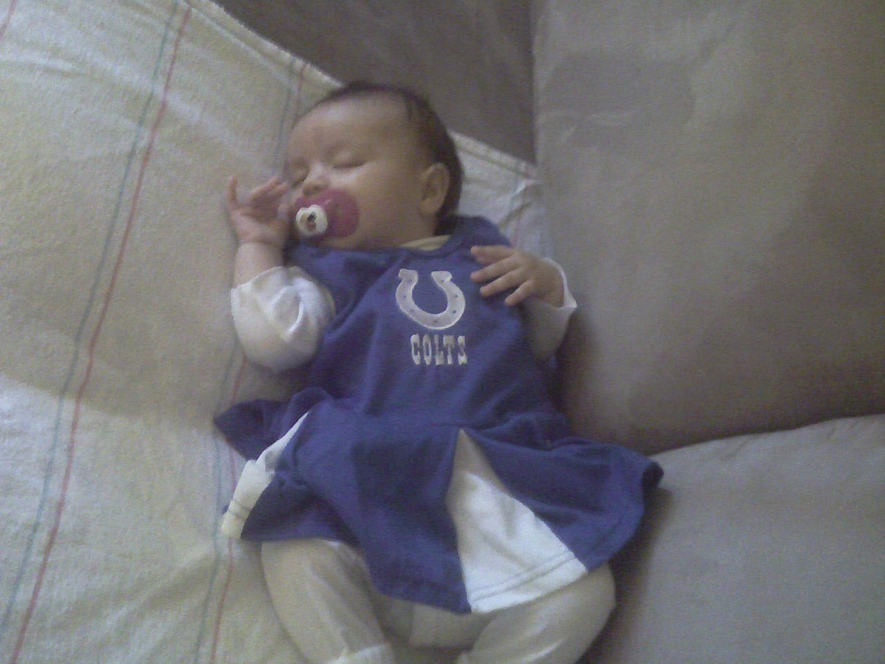 FUTURE CHEERLEADER - POOPED OUT
