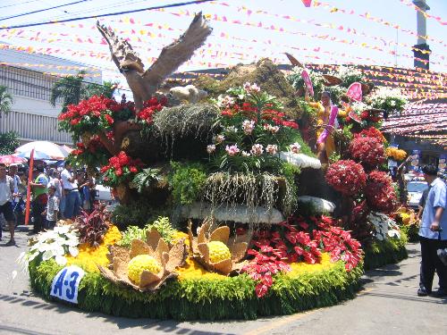 2005 Grand Prize Winner - Winning float for 2005.  