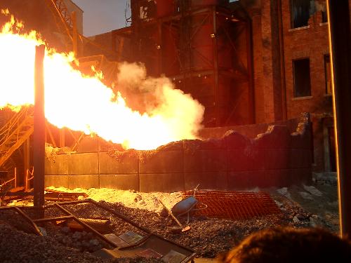 and then....  - the other frame EXPLOSION !!!!!
