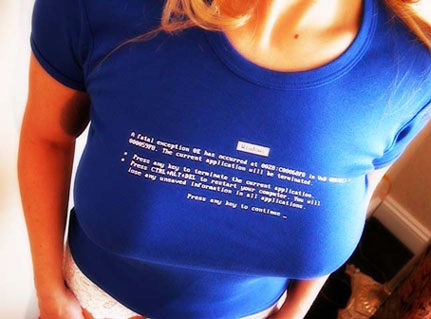 like the screen? - i like the mole on her neck :D