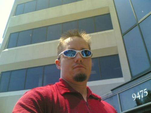 Pimpin in front of the office - Here I am in front of the office