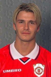 Beckam blonde in Manchester United - It's a photo of David Beckam when he was a football player of Manchester United