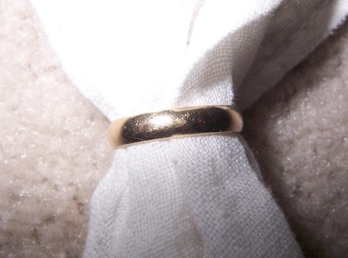 wedding band - Mens 14 karat gold smooth wedding band size 7