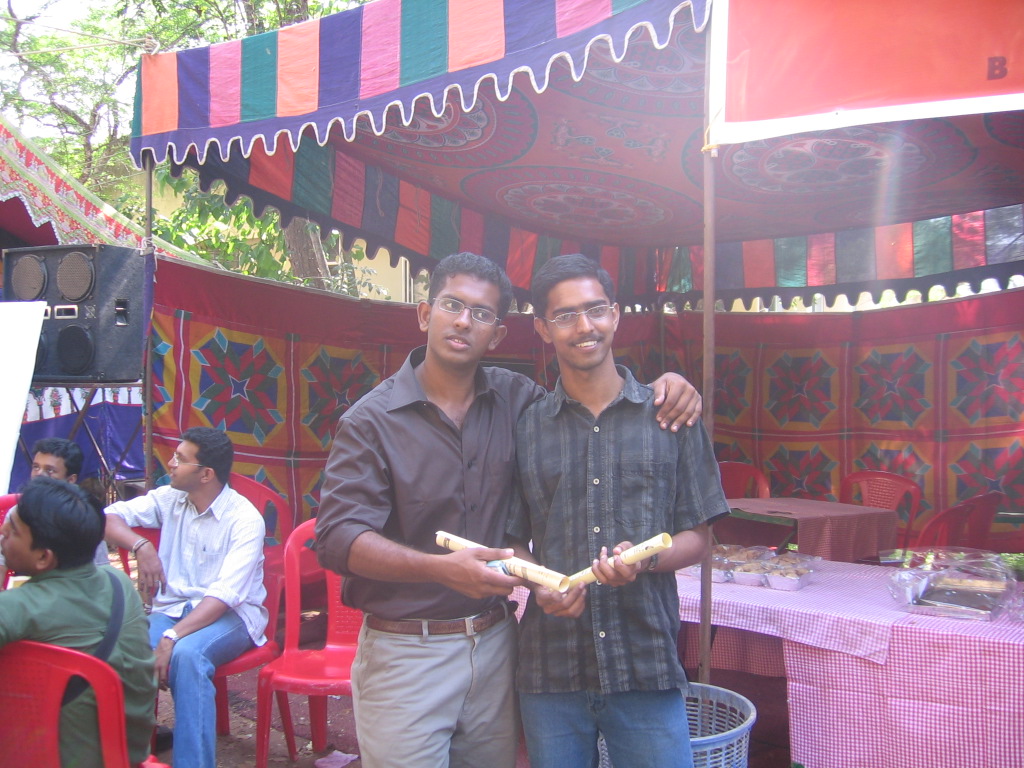 me n roomy - me n roomy in college