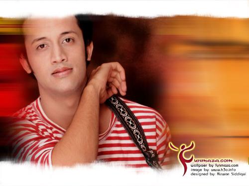 aif aslam pic 4  - Atif Aslam is a Pakistani musician. He was born in Wazirabad, Gujranwala on March 12th, 1983 and was educated in Lahore and Rawalpindi.   Atif attended high School at PAF College Lahore, where he played Cricket and became interested in music. He attended PICS (Punjab Institute of Computer Science) to do his Bachelors in Computer Science (BCs).   Atif Aslam, after leaving Jal, released a new solo album, Jal Pari (ironically meaning 'Mermaid') which was a big hit. The Songs Woh Lamhey, Dil Haarey and few others were smash hits on both Pakistani radio stations and Music Channels. As both the Jal, “Aadat”, and Atif’s album, Jalpari, shared certain tracks (such as “Aadat”, “Bheegi Raatein/Wo Lamhey”, “Ankhon se”) an unofficial war over rights began which resulted in both sides claiming to possess hard proof to support their respective claims (that, they alone owned the concerned songs). The hype this feud gave to both Atif and the new Jal was extraordinary and split the musical nation with the fans of each side backing their respective favourite.  Whilst the drama of lyrics & composition ownership continued in Pakistan, Bollywood director Mahesh Bhatt called Atif Aslam to seek his consent to include 'Woh Lamhey' in the soundtrack of his new motion picture, Zeher (2005). The song (especially the remix version) became a huge hit & dominated airplay on almost all major FM stations throughout India for a period of 6-8 months. This pattern of a slow playback song by Atif in the movie, supplemented by a remix version released for radio airplay was to become standard procedure with Atif’s songs on the Indian market.
