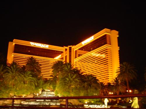 Las Vegas vacation photos - These are the photos my friends and I took during our road trip to Las Vegas. We've visited different hotels and nd casinos in Las Vegas. It was so hot that day but the experience was really great. We had so much fun during that trip.