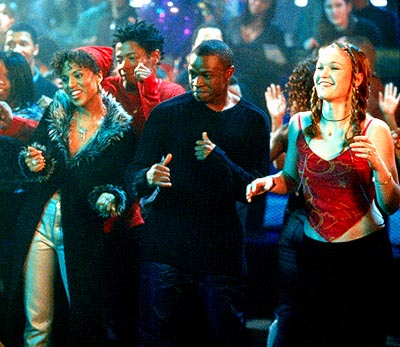 save the last dance - ara wants to be a ballerina, but her dreams are cut short by the sudden death of her mother. She moves in with her father, who she has not seen for a long time, in Chicago, mainly the ghetto. She gets transferred to a new school where she is the only white there. Her life takes a turn for the better when she is friends with Chenille. Later, she falls in love with her brother, Derek.
