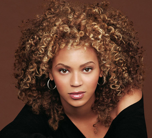 Beyonce - That's my girl, straight outta Texas. She is so sexy. She's a great singer too.