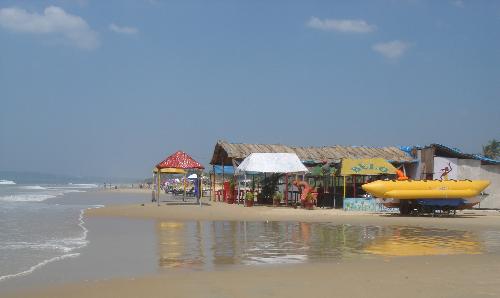 Goa - Majordo Beach in Goa a place you must visit if you are in India, its ne of the clean and beautifull beaches.