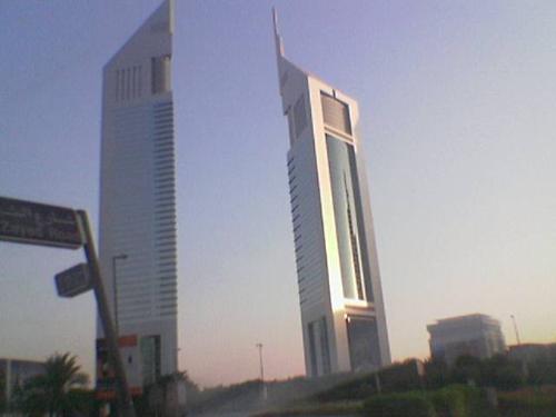 Emirates tower.... - this r the emirates towers,,,  now the burj dubai tower is gettting constructed for a estimated height of 174 flrs,,, tallest in the world....  Any more ,towers,,