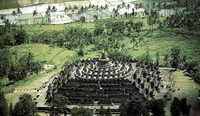 borobudur temple - Borobudur temple is one of the 7 wonder inthe world