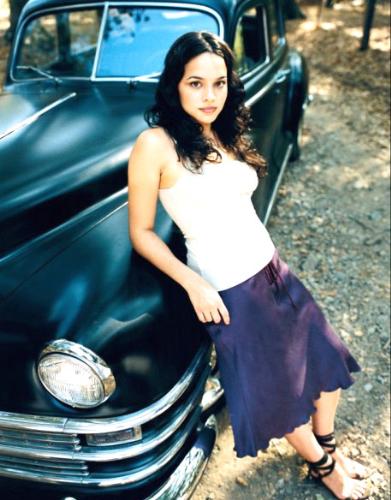Norah Jones - sweet lady with her skill :-)