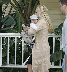 Britney & Baby - Britney Spears