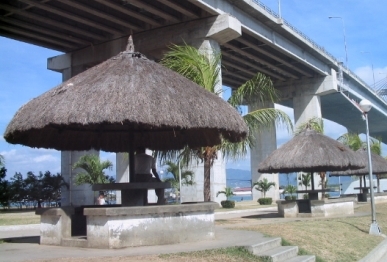 Huts under the bridge - Special huts under the bridge