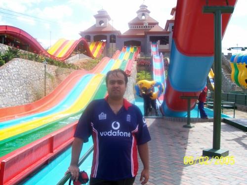 Gaurav@WonderLa - Have just come down from the water coaster at WonderLa, Bangalore